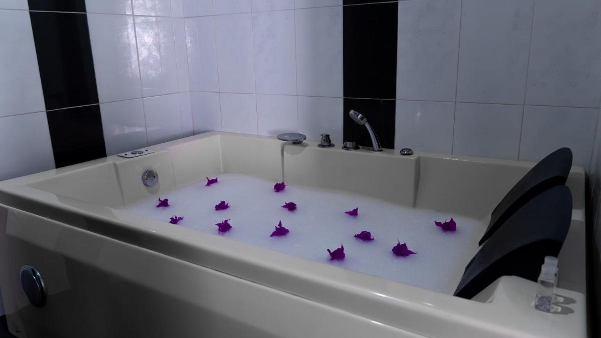 Hotel Campestre Santa Catalina - Housity