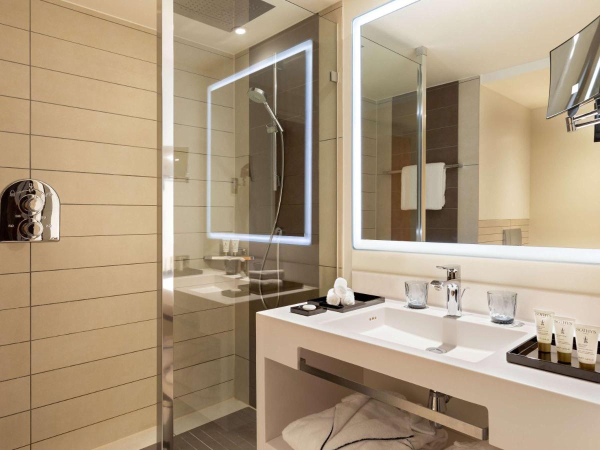 Salle de bains dans l'établissement Pullman Paris Centre - Bercy