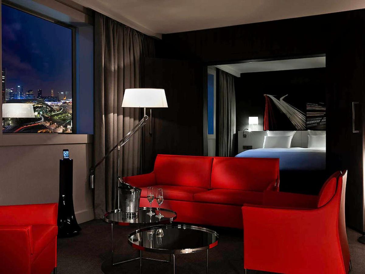Coin salon dans l'établissement Pullman Paris La Défense