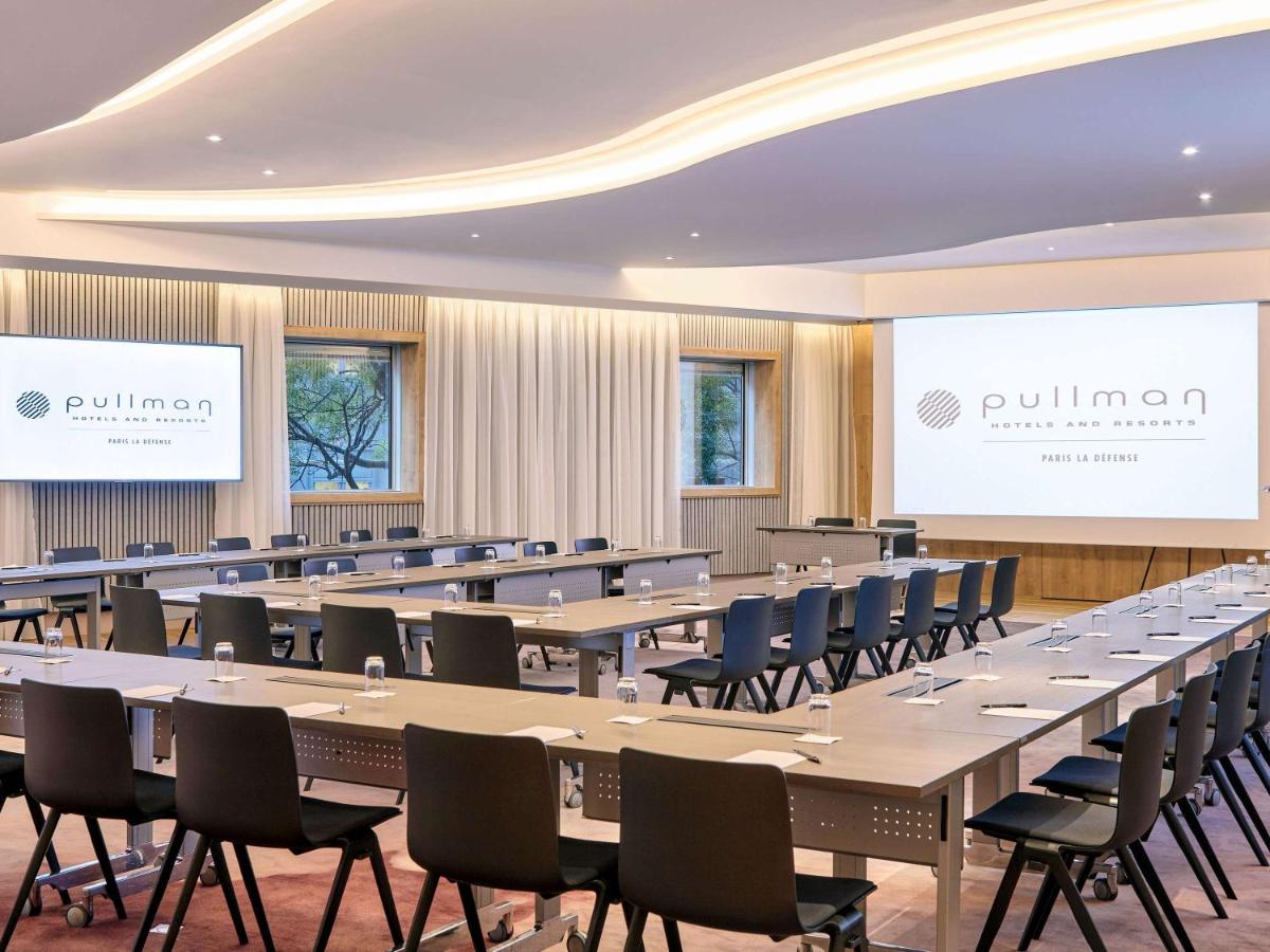 Espace de conférence ou salle de réunion dans l'établissement Pullman Paris La Défense