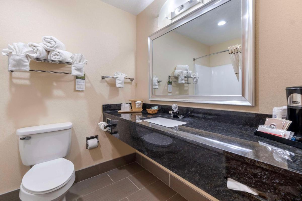 Best Western Campbellsville Inn - Housity