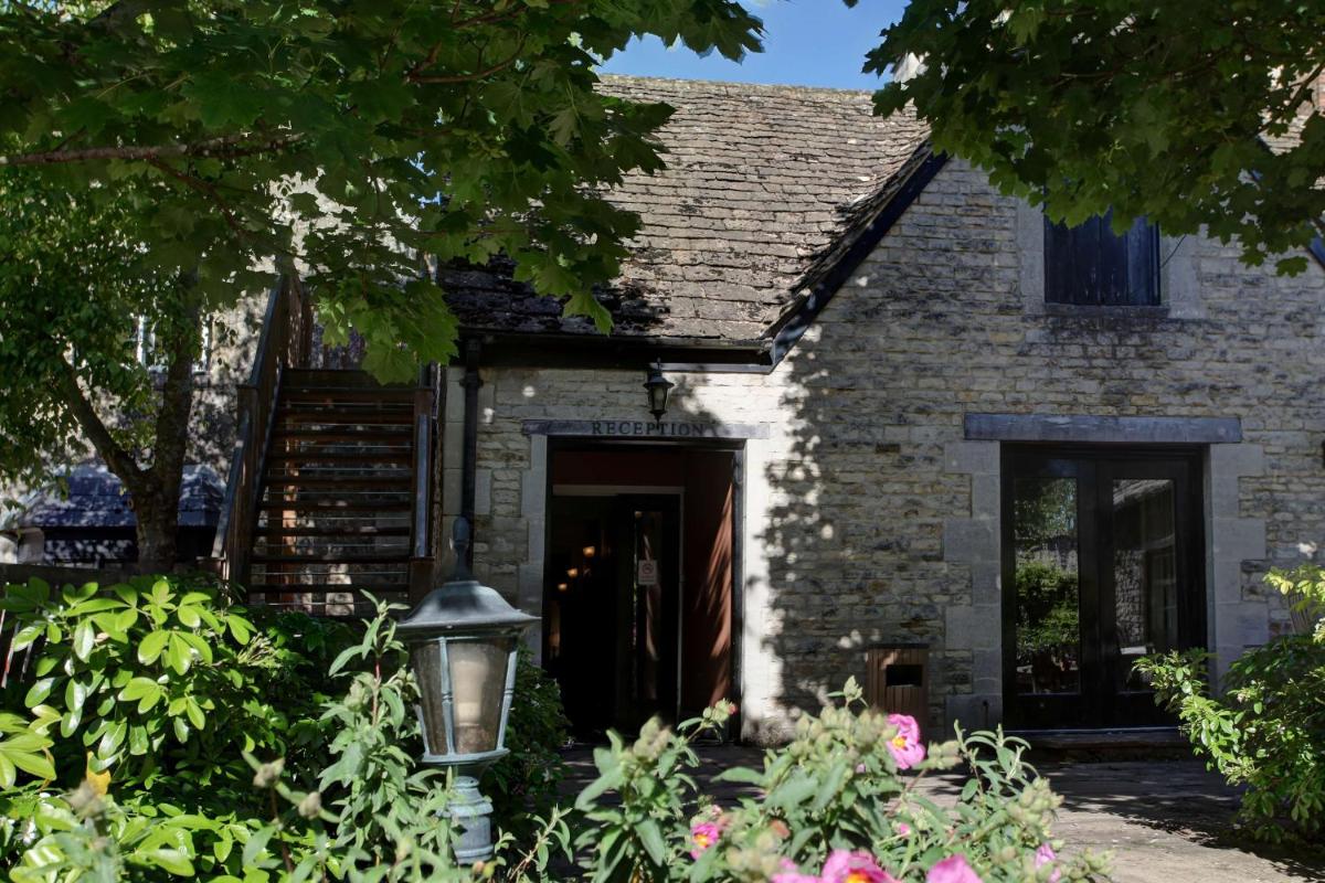 Best Western Plus Angel Hotel - Housity