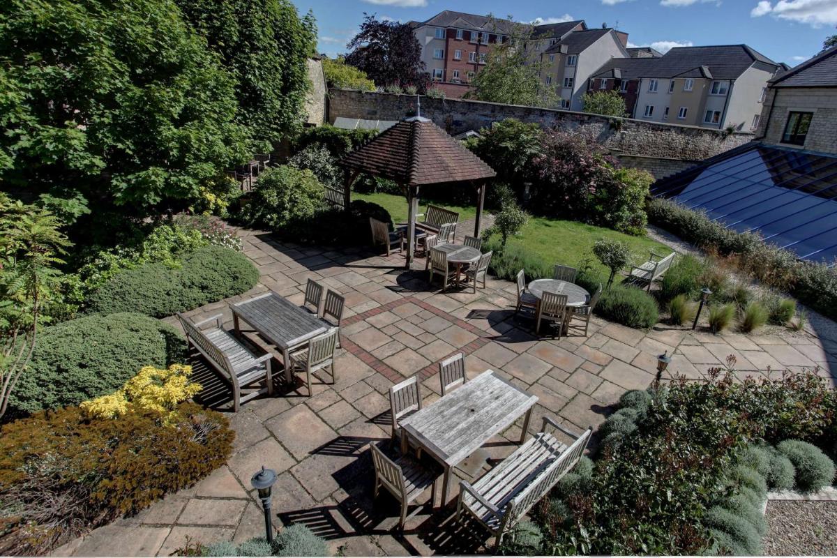 Best Western Plus Angel Hotel - Housity