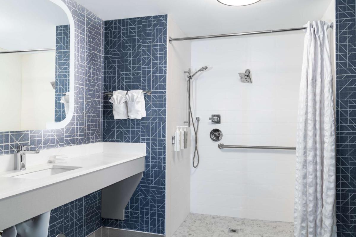 Homewood Suites by Hilton Detroit-Troy - Housity