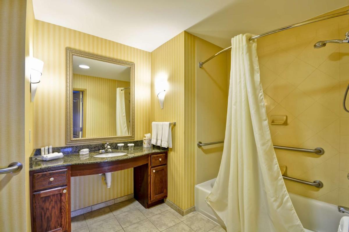 Homewood Suites by Hilton Tulsa-South - Housity
