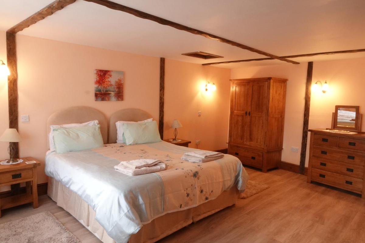 Bakers Mill Holiday Cottages - Housity