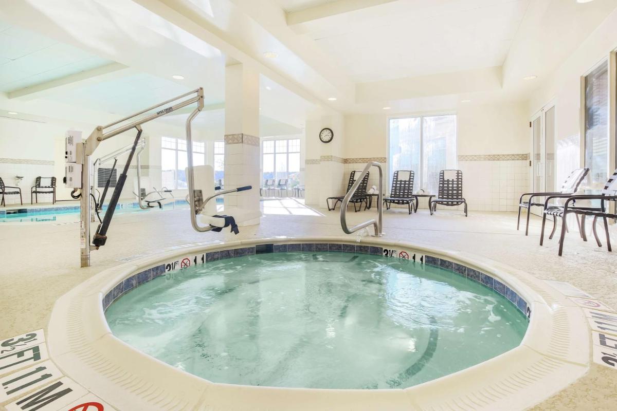 Hilton Garden Inn Roanoke Rapids - Housity