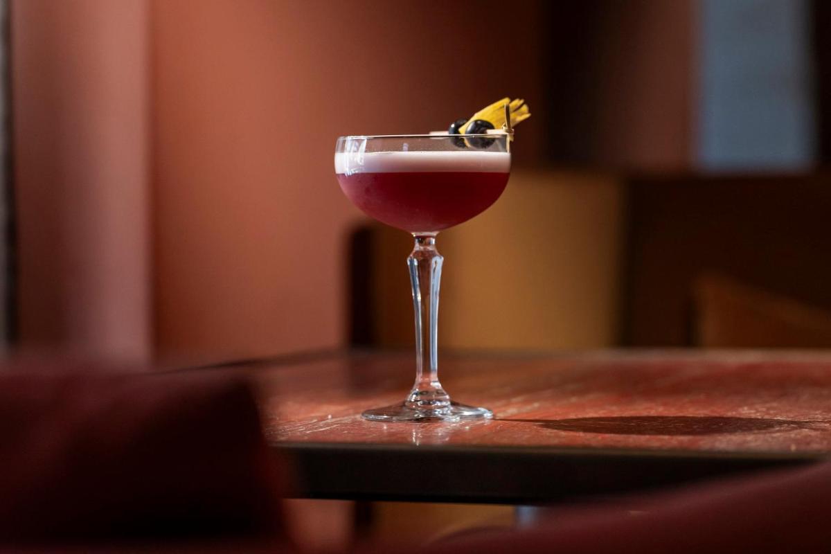Bebidas em Casa da Companhia Hotel & Spa, Vignette Collection by IHG