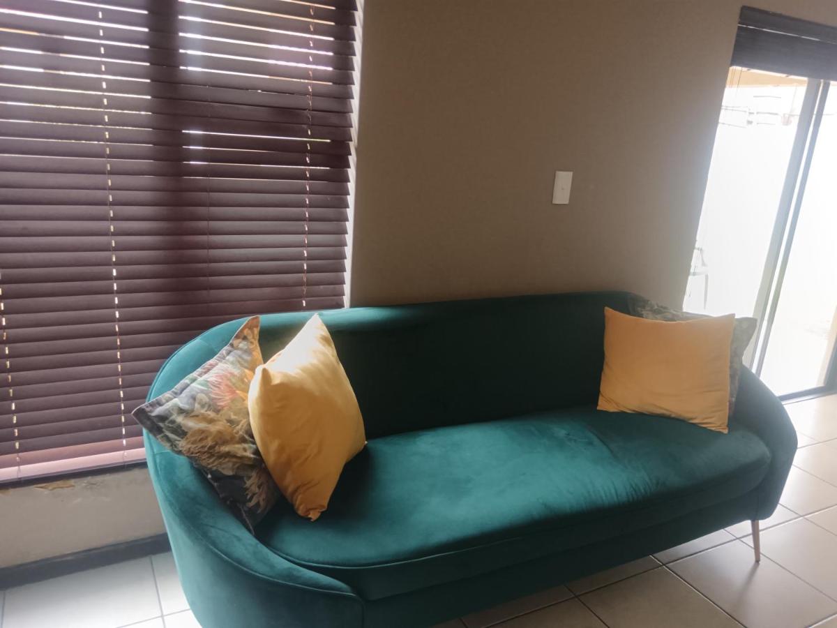 Suitetrails - Guest Room in Ormonde