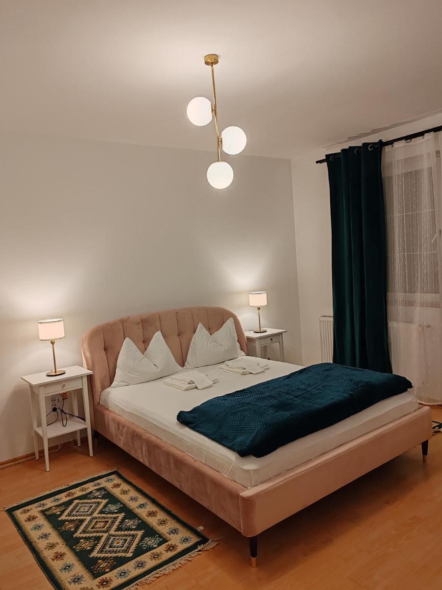Pensiunea Hera - Housity