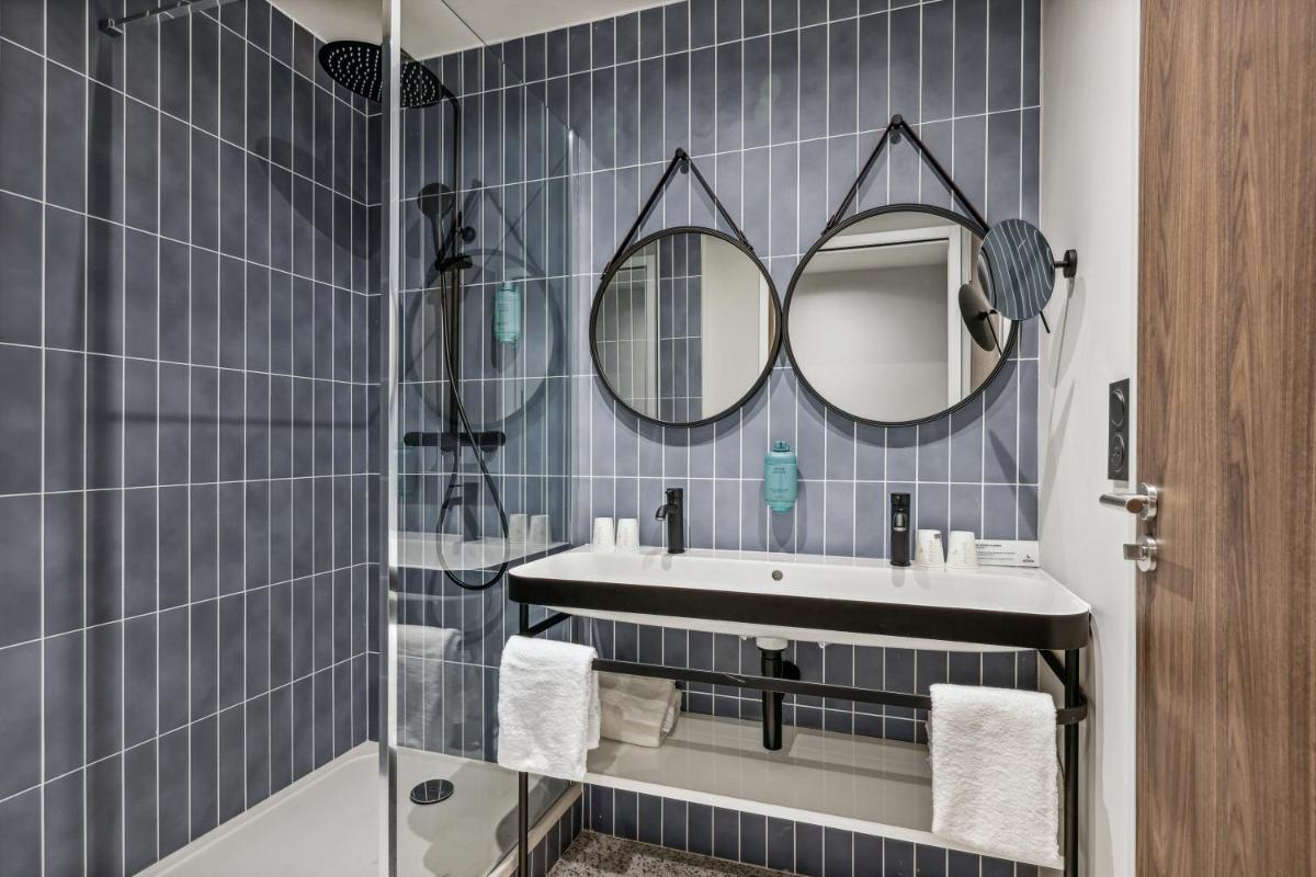 Hôtel AKENA Serris - Val d'Europe - Housity