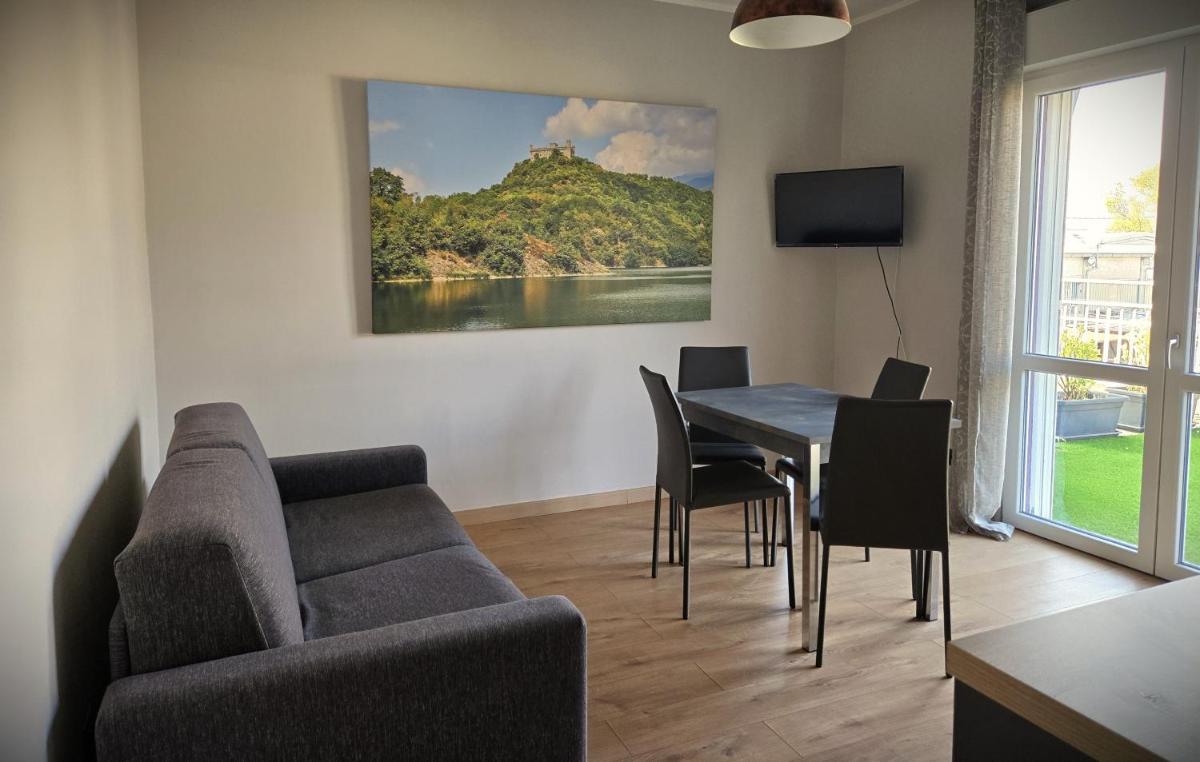 7 LAKES Aparthotel - Housity