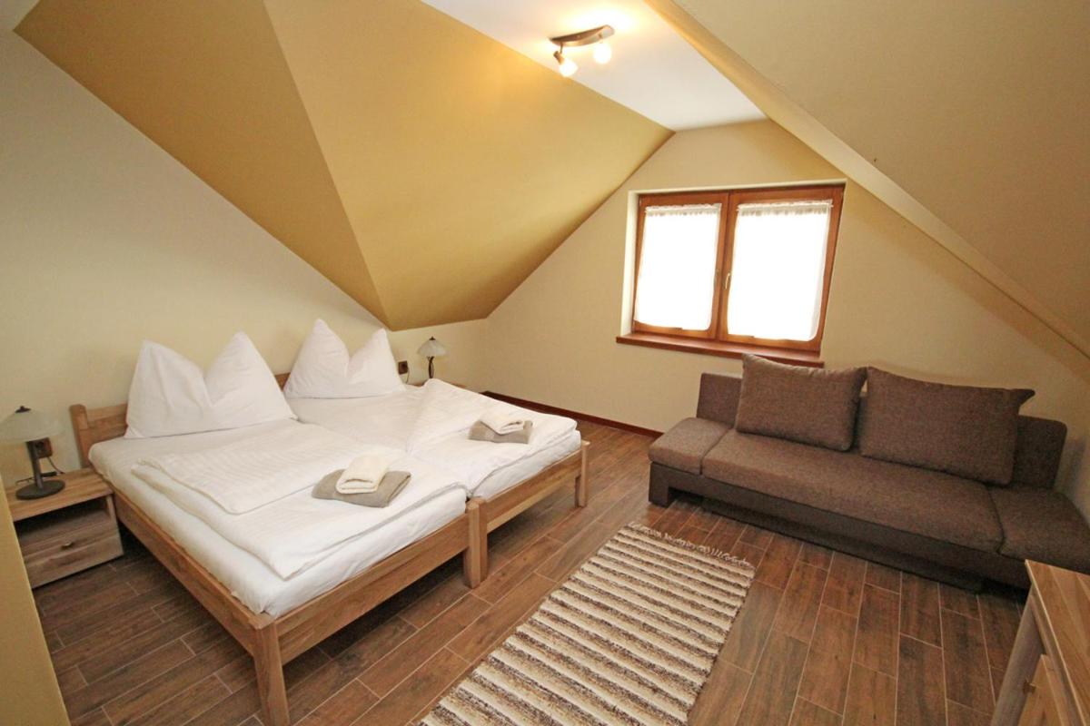 Penzión Kállai a Vináreň - Housity