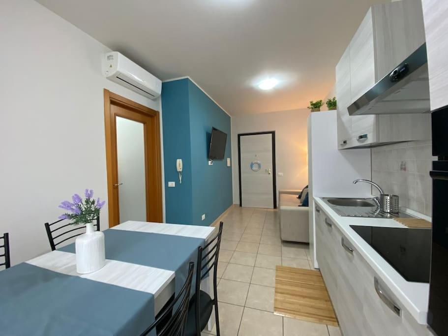 Gioiamare a 100m dal mare - Housity