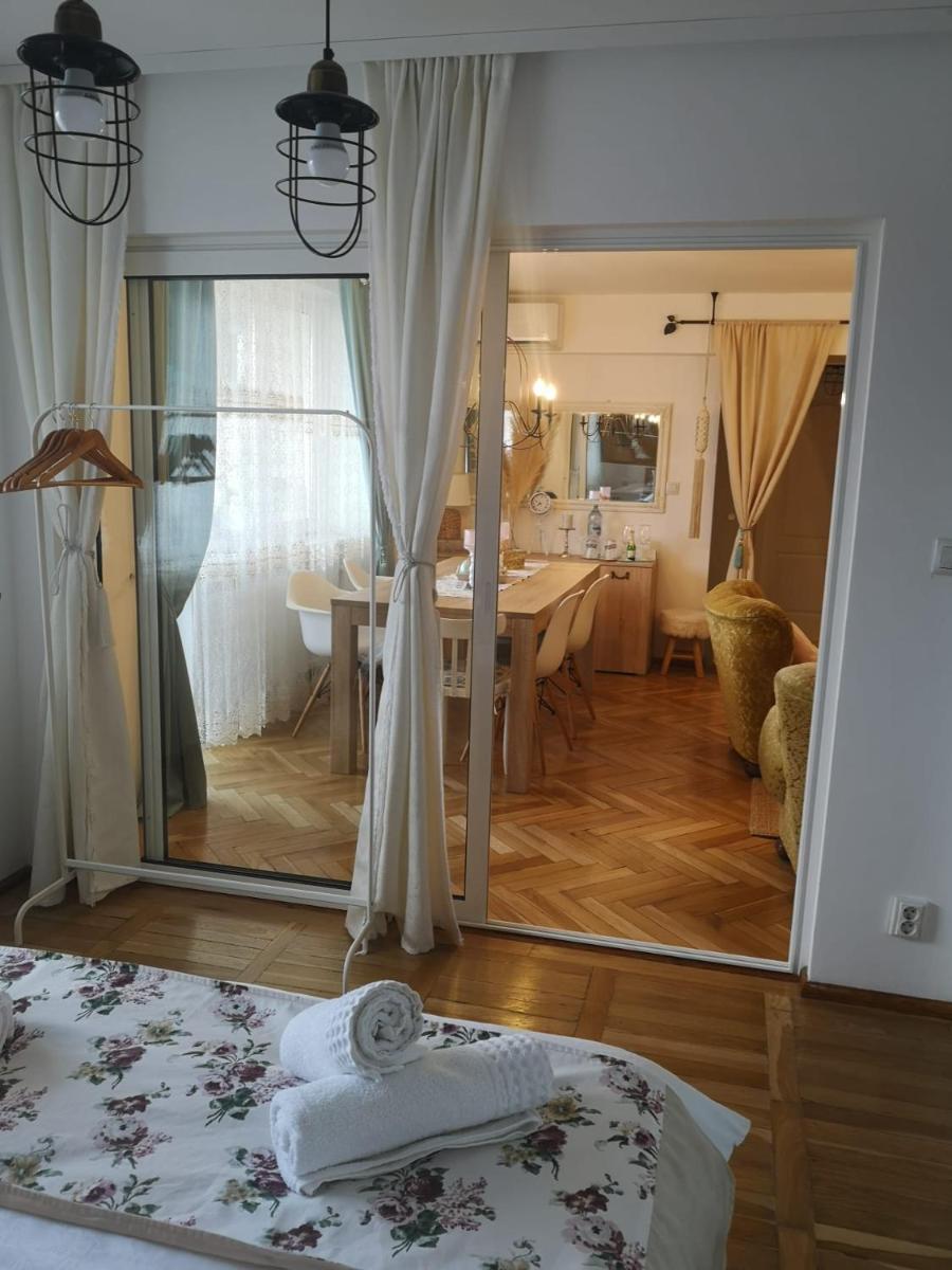 Penthouse Luxury - Housity