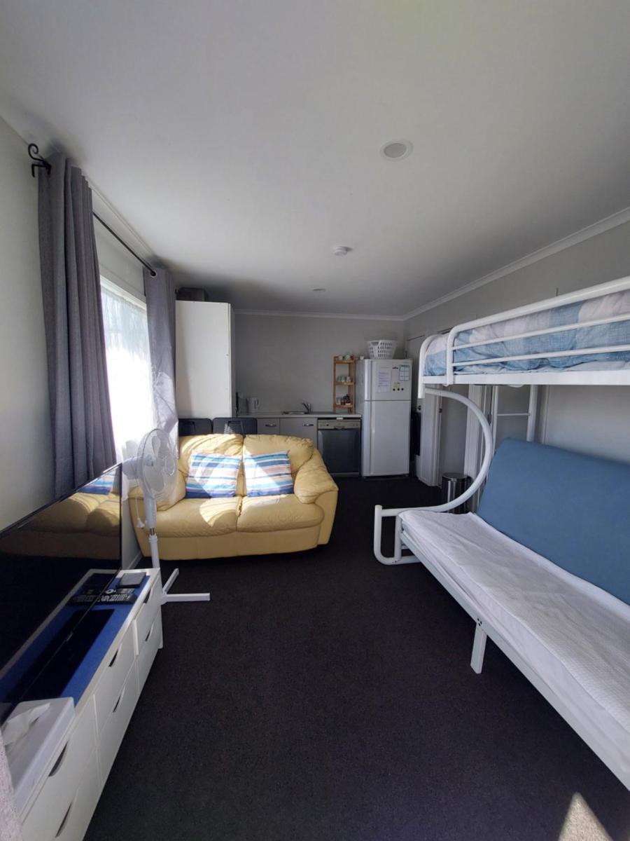 Comfortable 1 bedroom perfect for travelers or workers - Housity