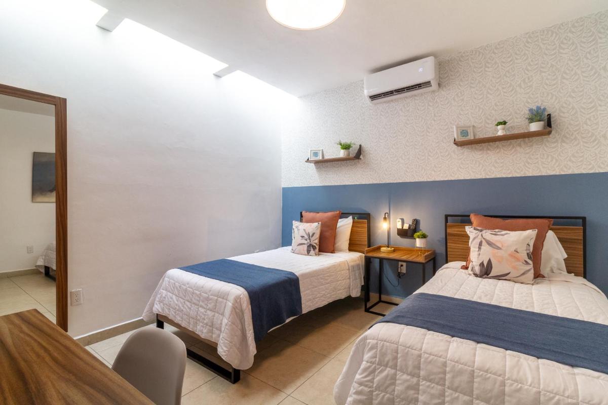 CASA Azul Turquesa Excelente Ubicacion Facturamos - Housity