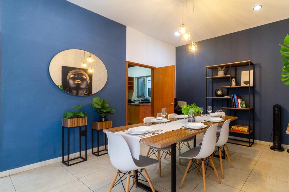 CASA Azul Turquesa Excelente Ubicacion Facturamos - Housity