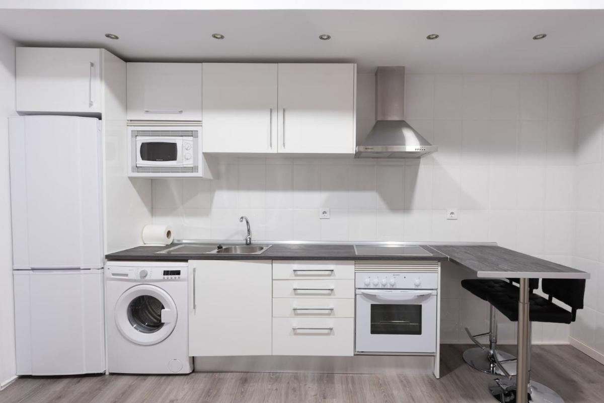 Apartamentos Day Madrid SOL Centro Gran Via - Housity