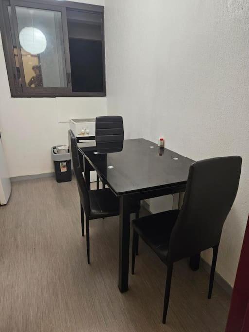 Dortoir 4 lits proche de la gare de pessac - Hizvo