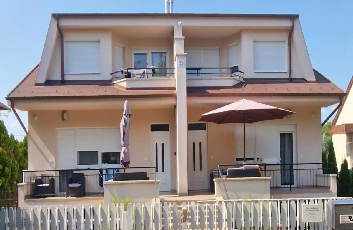 Béri Apartman - Housity