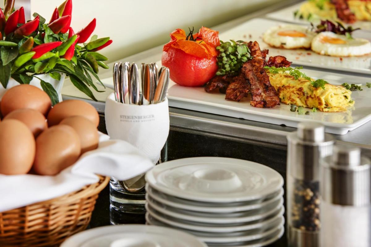 Essen im Hotel oder in der Nähe Essen im Hotel oder in der Nähe