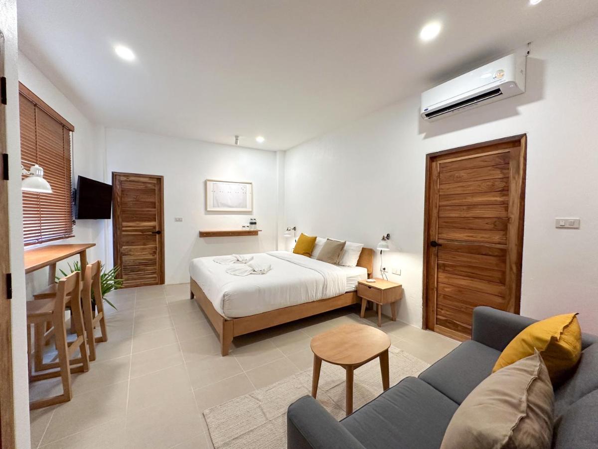 lovelytheroom - Housity