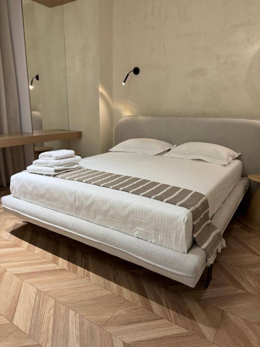 Square INN Garden Aparthotel - Housity