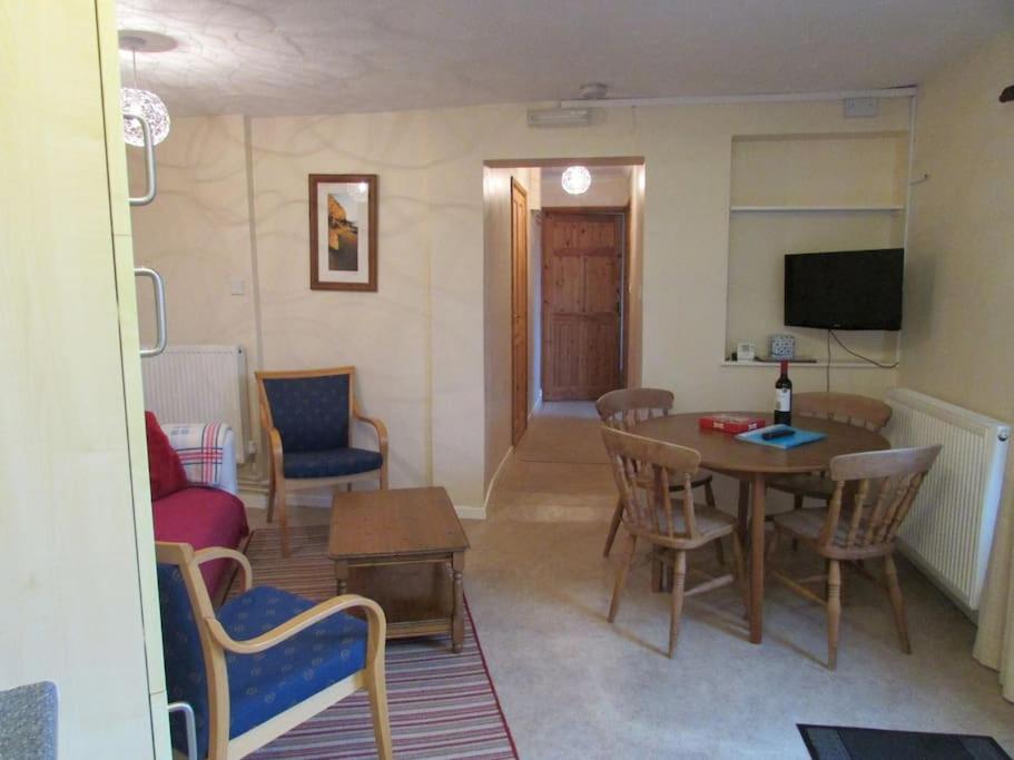 Penlan Farm Cottage - Housity