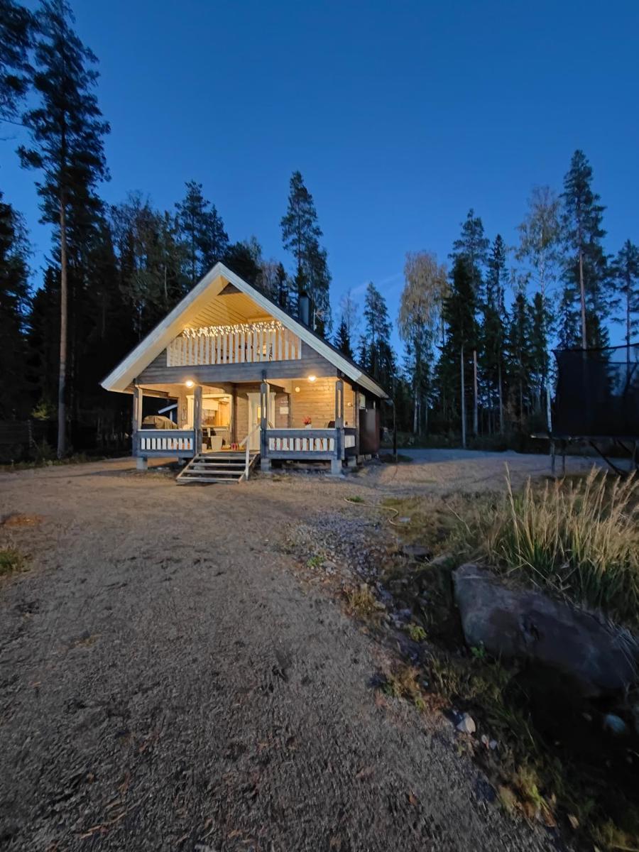 Viherpeukalo lomamökki - Housity