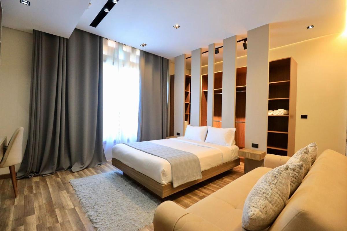 Farida Habu Palace Hotel - Housity