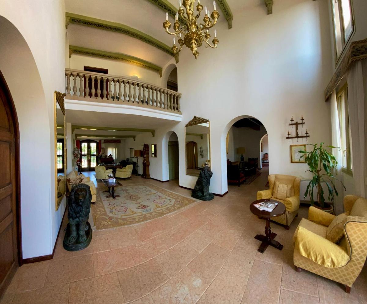 Hotel Villa Montanarini - Housity