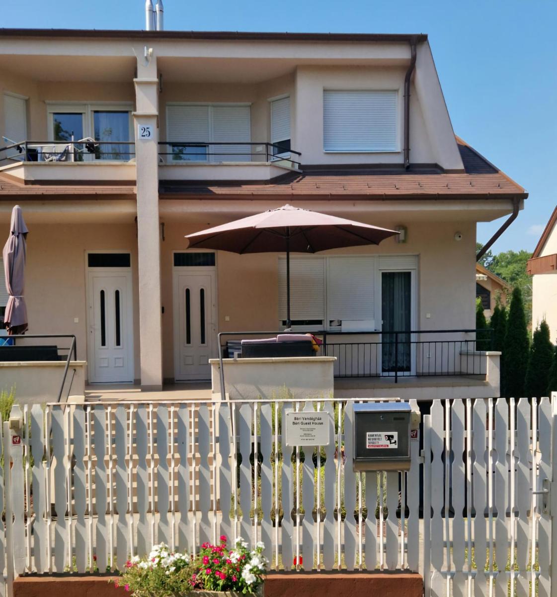 Béri Apartman - Housity