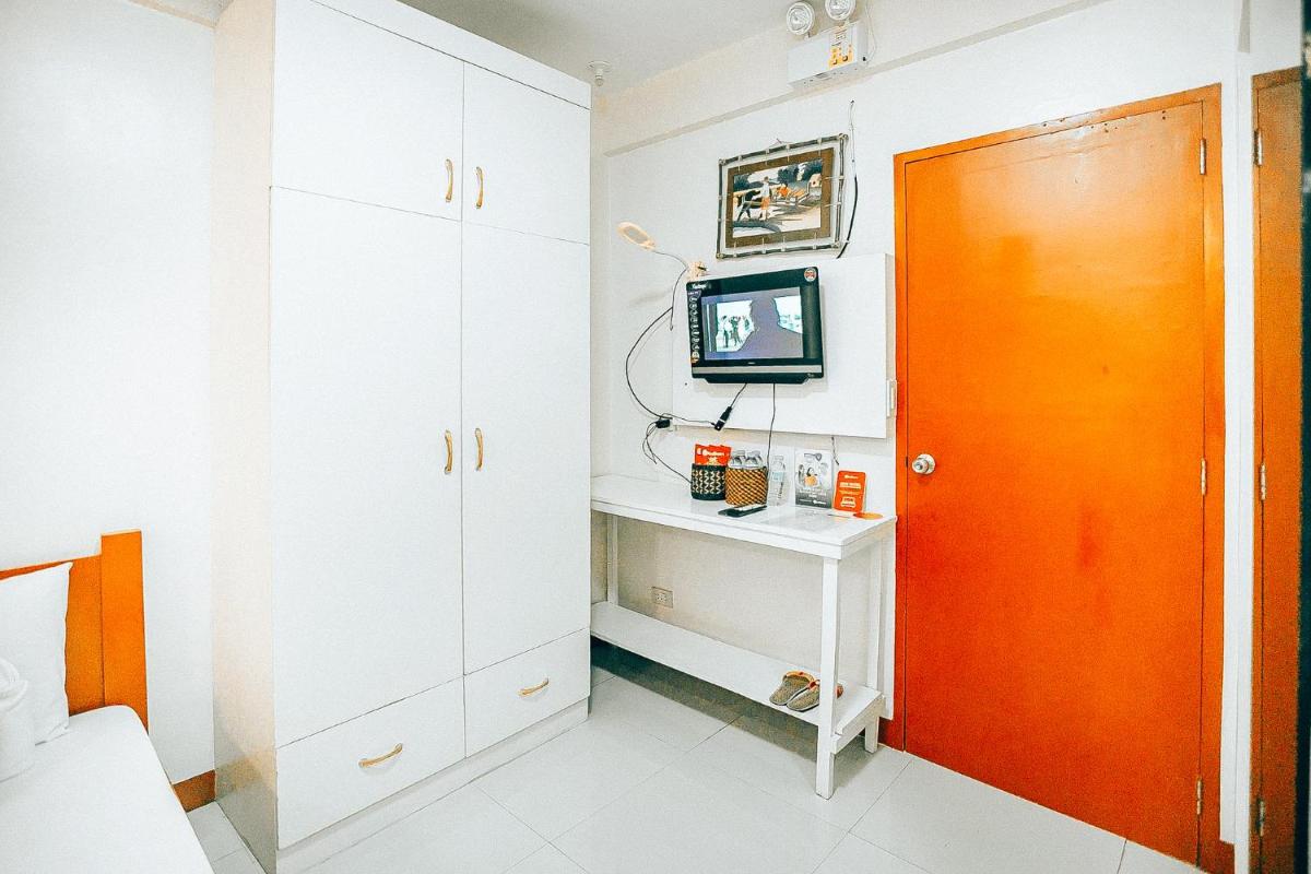 RedDoorz at S & L Apartelle Daraga Albay - Housity
