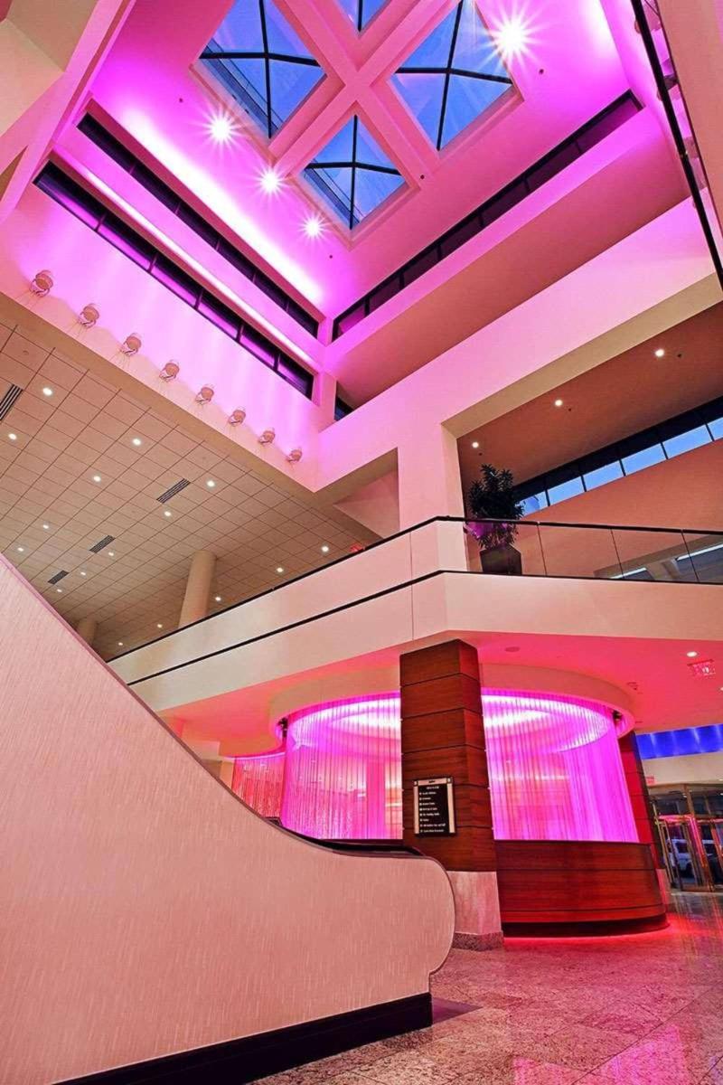 Radisson Plaza Hotel at Kalamazoo Center - Housity