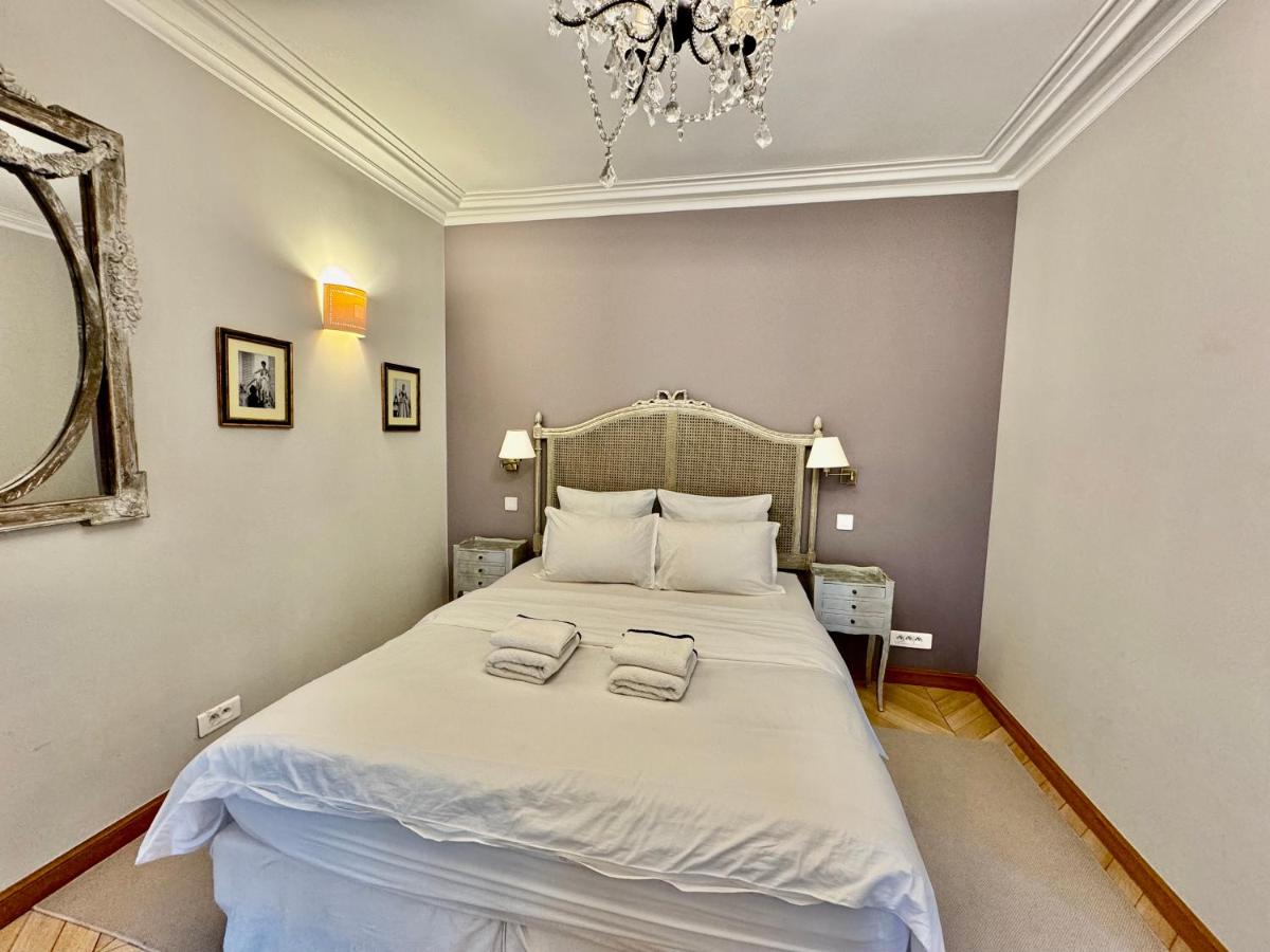 27 avenue de la bourdonnais 75007 CHABLIS - Housity