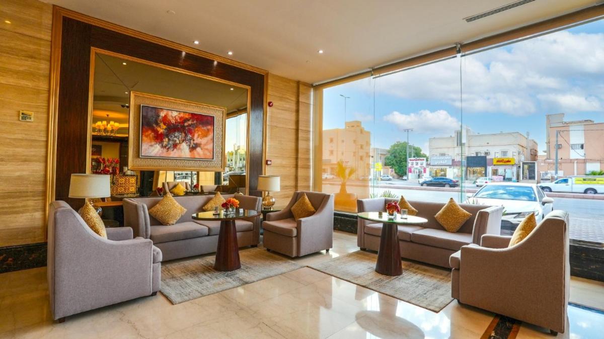 Boudl Al Majmaa - Housity