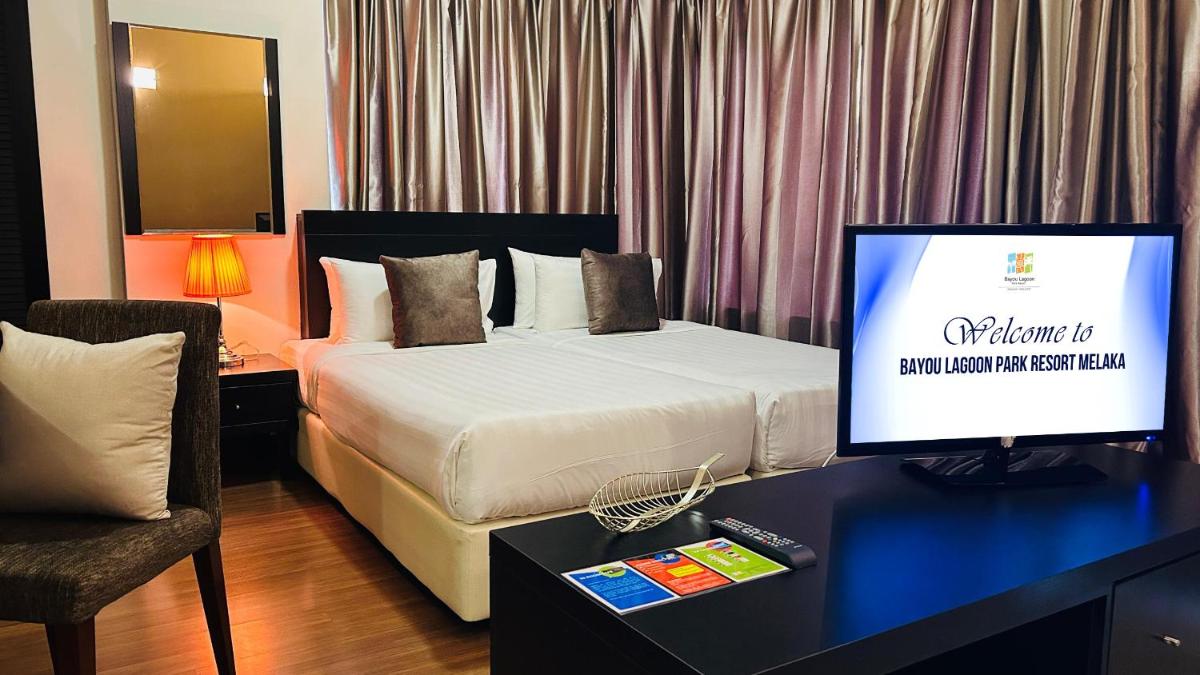 Bayou Lagoon Park Resort - Housity