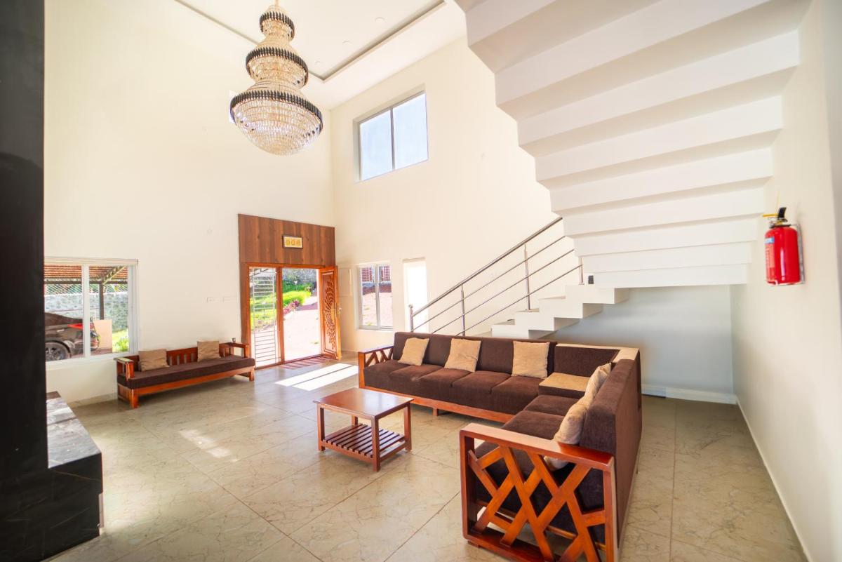 Queen's Hotel Mount garden Kodaikanal - Housity