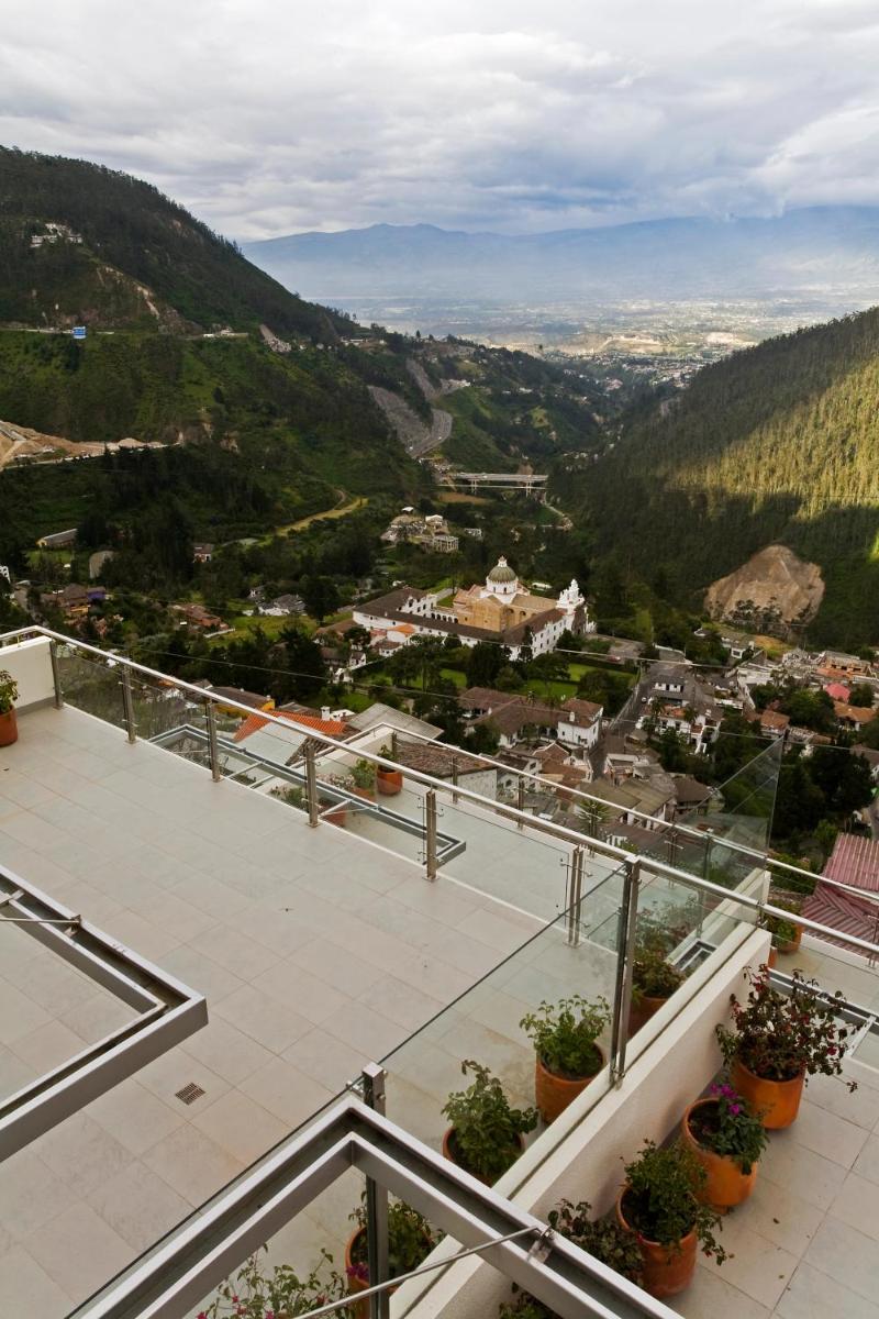 Hotel Stubel Suites & Cafe - Housity