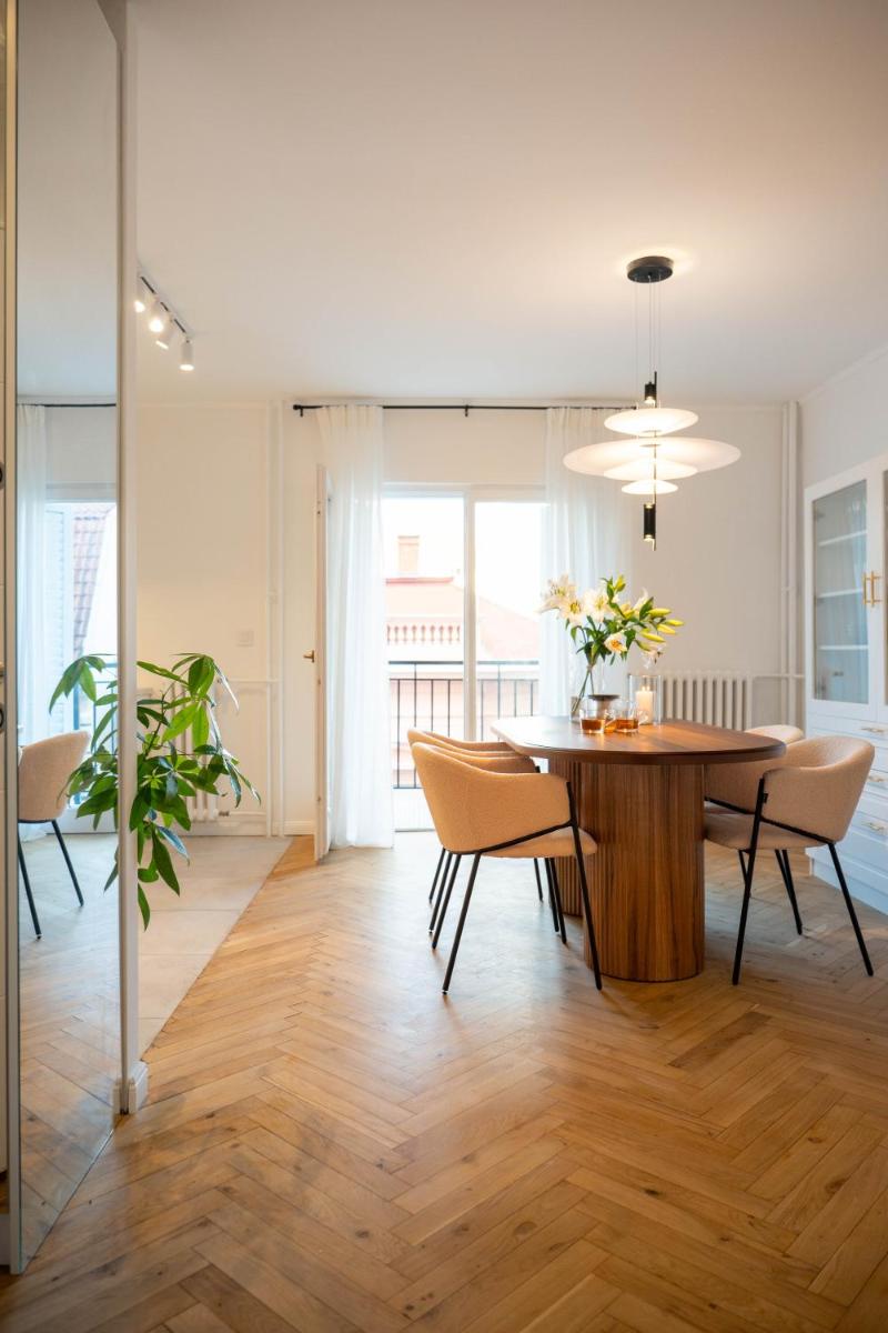 Designer flat with character - Hizvo
