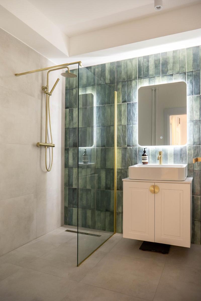 Designer flat with character - Hizvo
