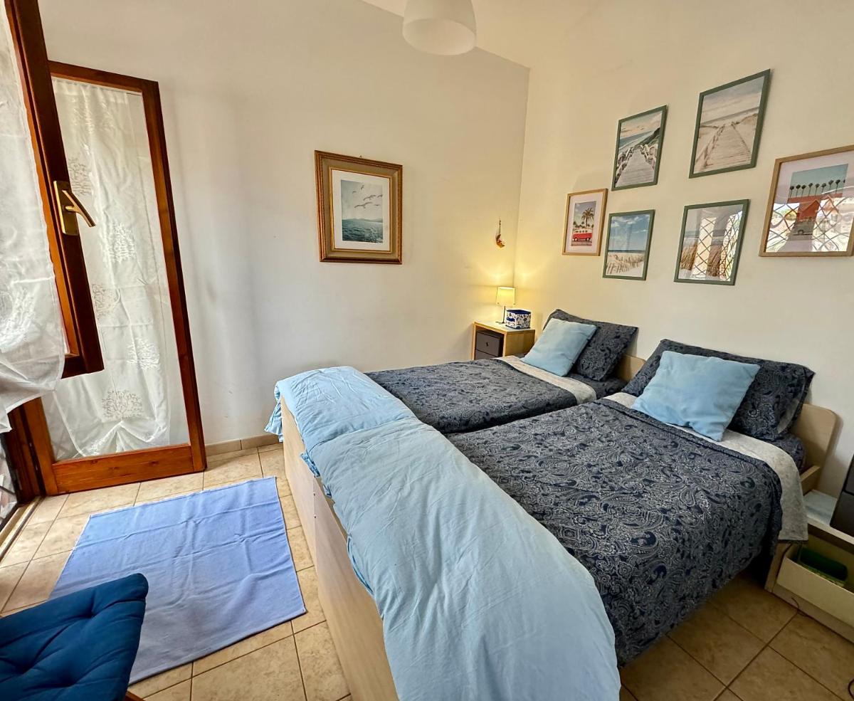 Sabaudia villetta a pochi minuti dal mare - Housity