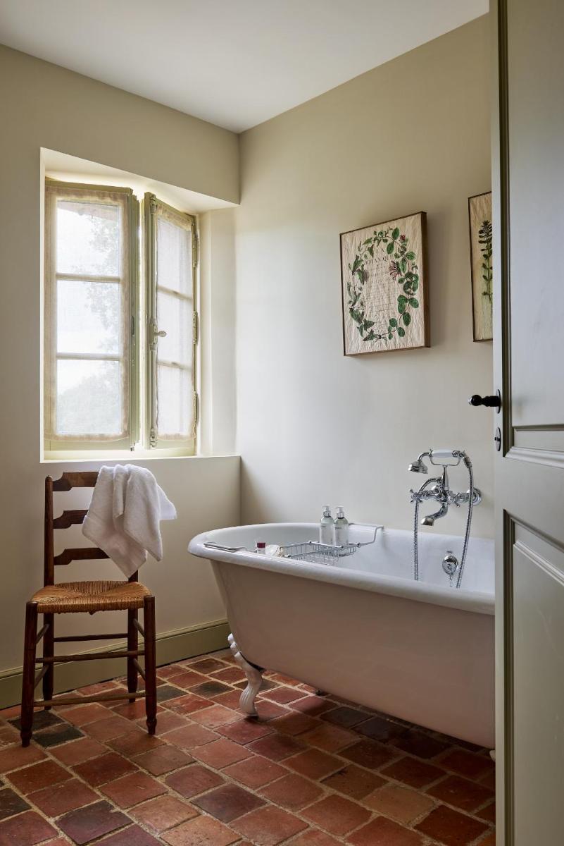 Salle de bains dans l'établissement Château de Berne