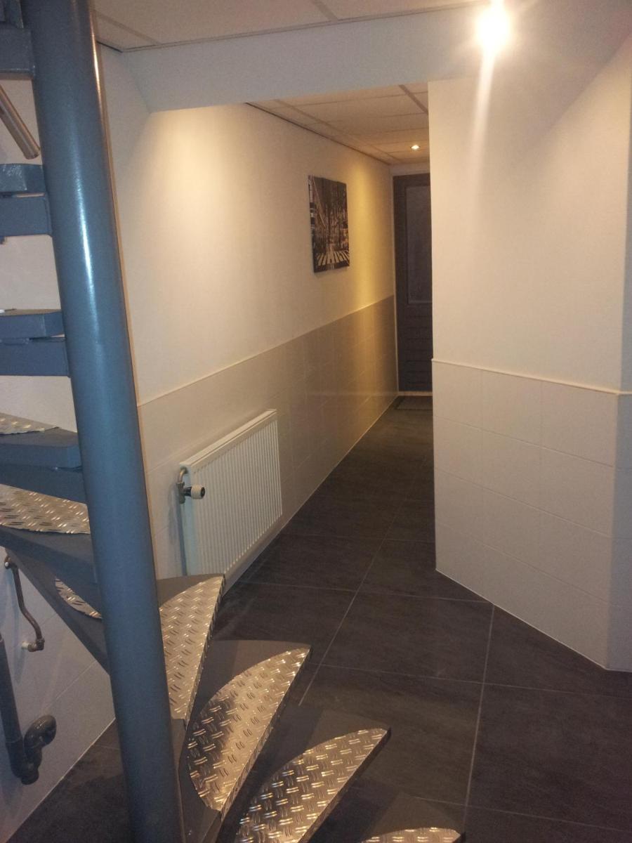 Bed & Kitchen Den Oever - Housity