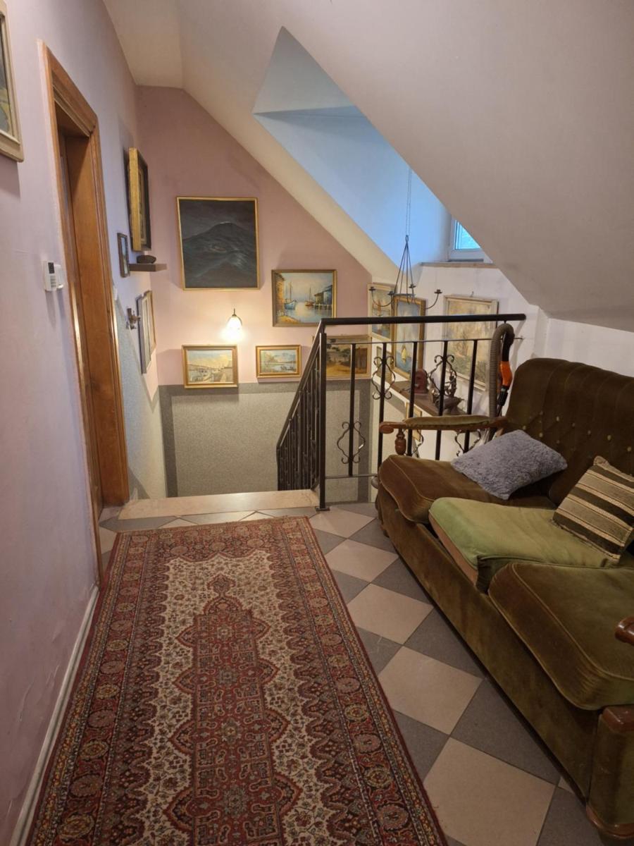 Lipowy Dworek - Housity