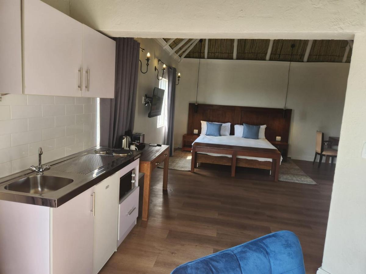 Shumba Valley Lodge - Housity