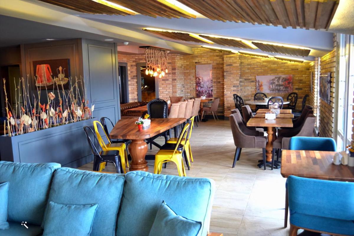 Hotel Zade - Housity
