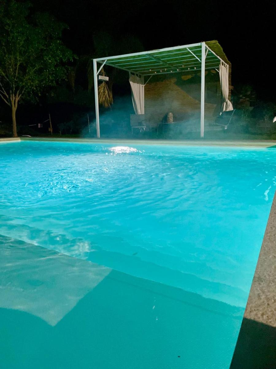 Strelitzia's house with heated pool from December 2024, private garden and private parking & wi-fi - Housity