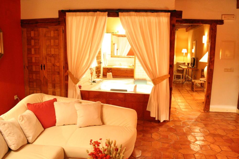 El Hotel De La Villa - Housity